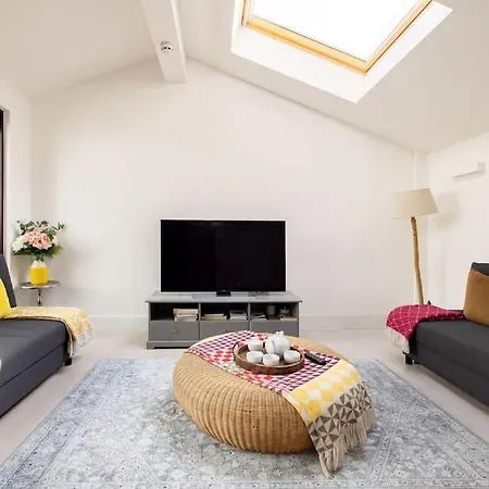 Modern Central 3 Bedroom Townhouse By Wild Roses Лондон Экстерьер фото