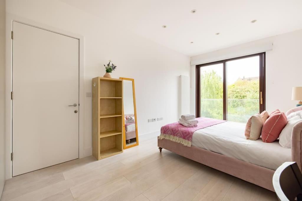 Дом отдыха Modern 3 Bedroom Townhouse By Wild Roses *