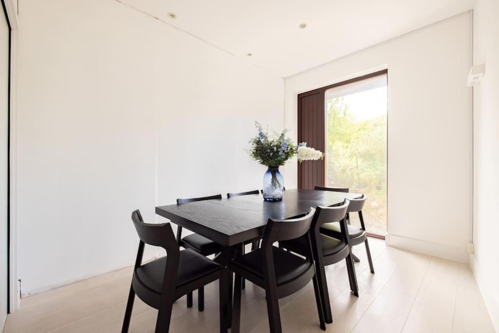 Modern 3 Bedroom Townhouse By Wild Roses * Лондон